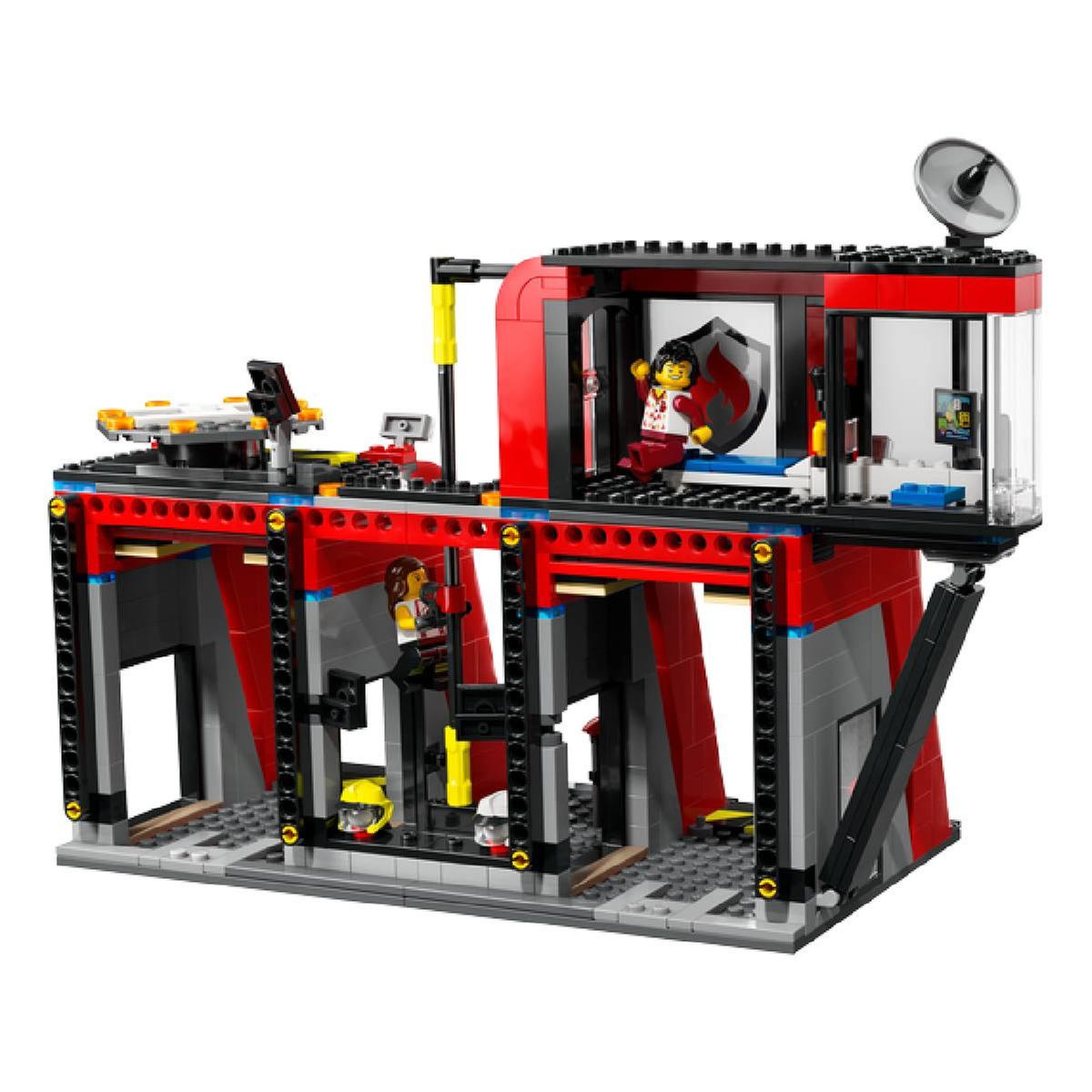 LEGO City - Parque de Bombeiros com Camião de Bombeiros - 60414 | LEGO CITY  | Loja de brinquedos e videojogos Online Toysrus
