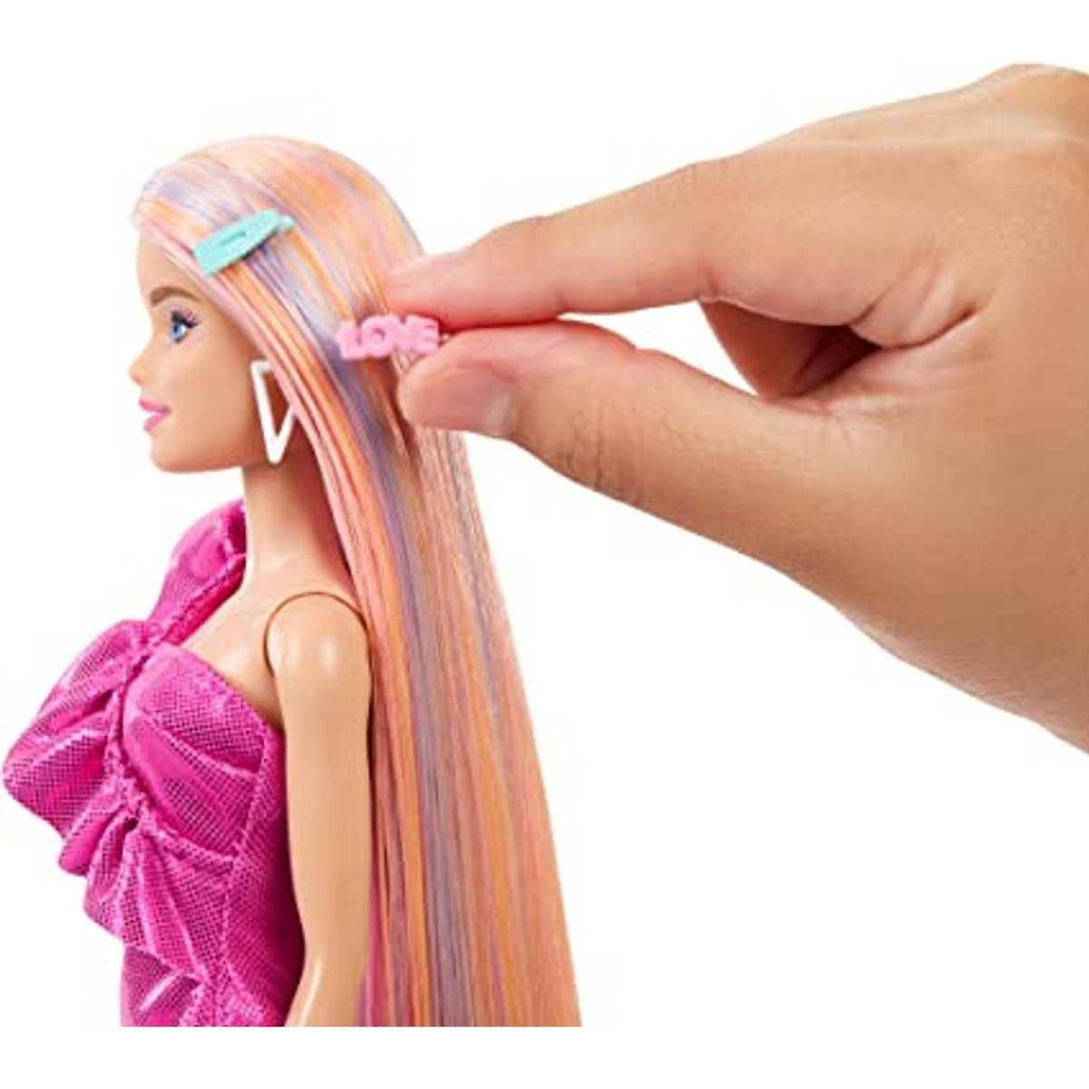 Barbie - Boneca caucasiana com cabelo extra longo, roupa e acessórios  (Totally Hair 2.0) ㅤ | Barbie | Loja de brinquedos e videojogos Online  Toysrus